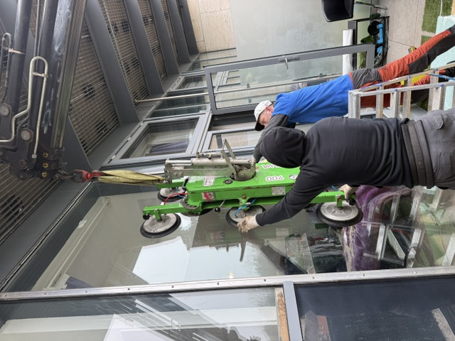 About Uxbridge Glazing